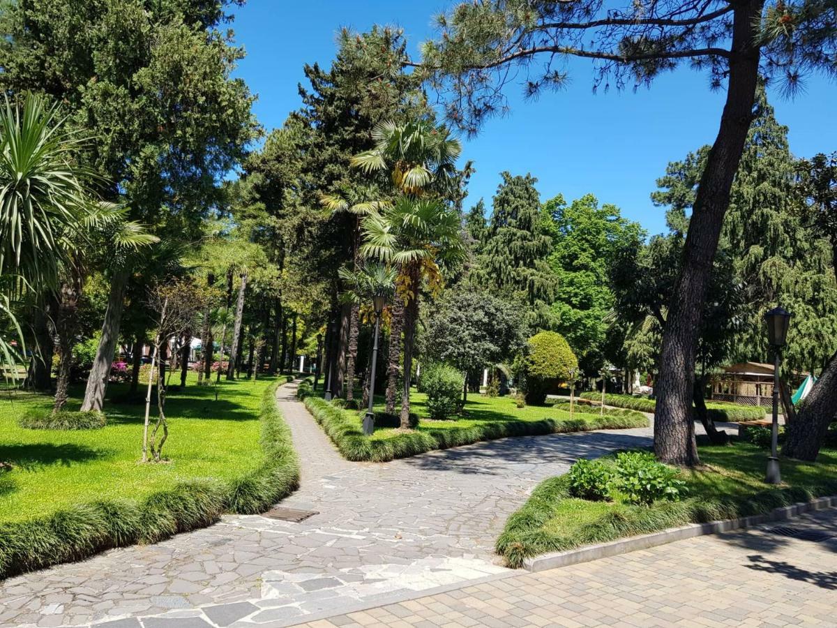 Apartament Gia Μπατούμι Εξωτερικό φωτογραφία